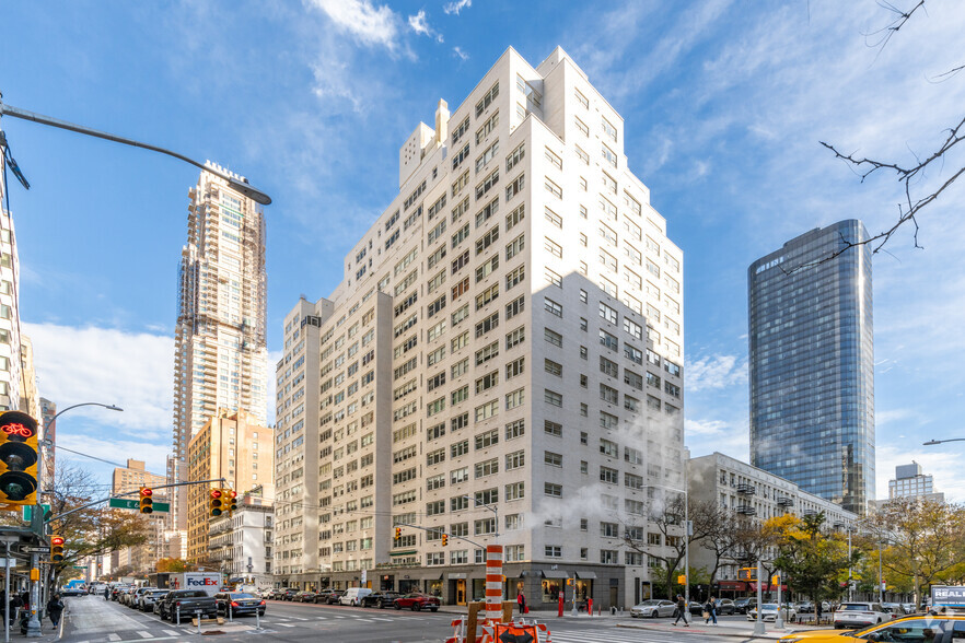 1131 3rd Ave, New York, NY for lease - Primary Photo - Image 1 of 5