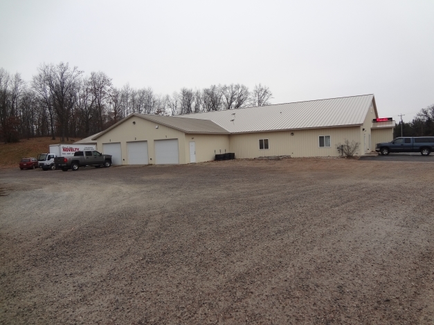 N3063 County Road Qq, Waupaca, WI à vendre - Photo principale - Image 1 de 1