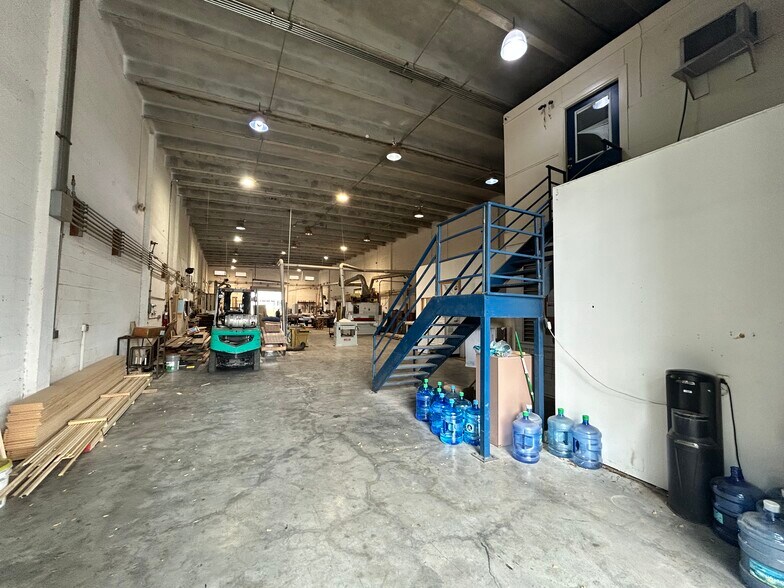 2720 W 3rd ct, Hialeah, FL à louer - Photo du bâtiment - Image 3 de 21