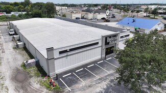 Plus de détails pour 521 Hughes Rd, Auburndale, FL - Commerce de détail à louer