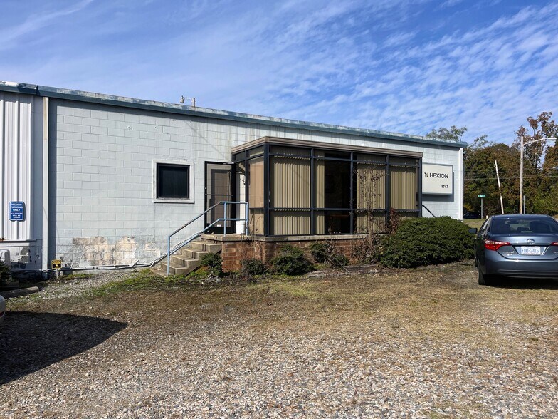 1717 W Ward Ave, High Point, NC à vendre - Photo du bâtiment - Image 2 de 2