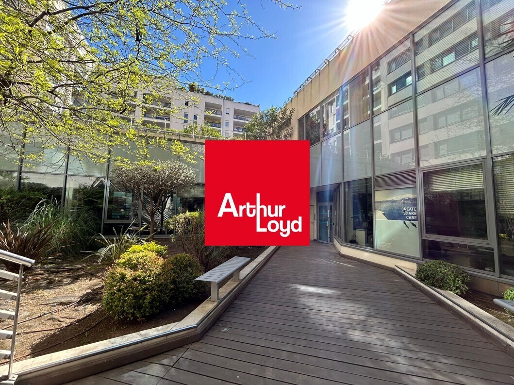 2/4 Place Laurent D'Arvieux, Marseille à louer Photo du bâtiment- Image 1 de 15