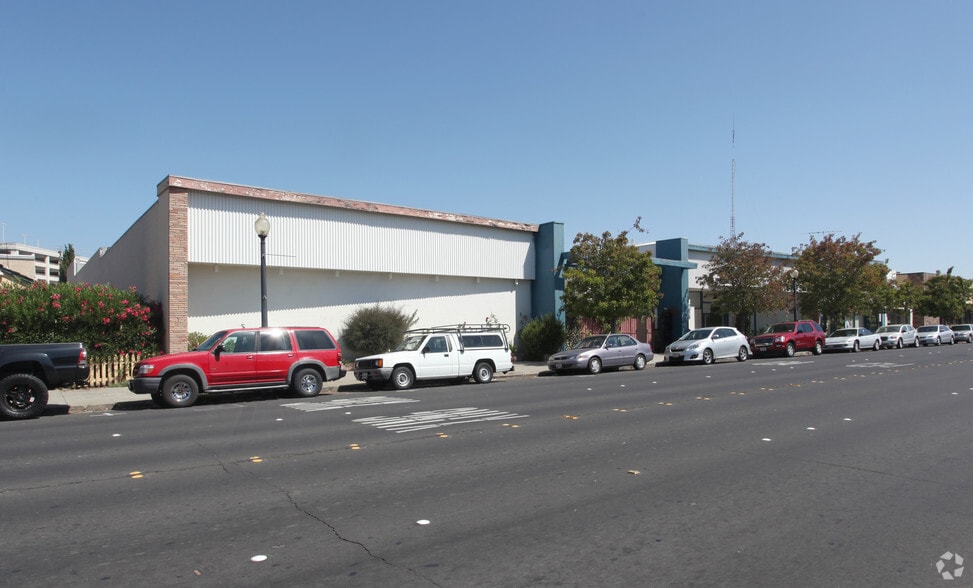 1320 Marshall St, Redwood City, CA for sale - Building Photo - Image 2 of 2