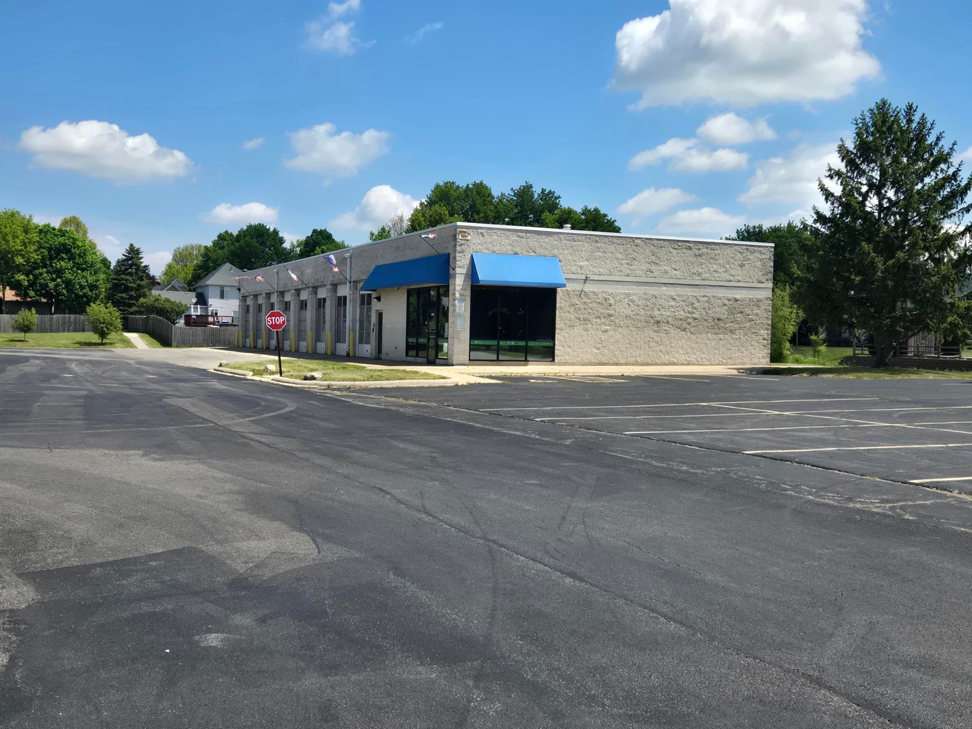 1500 E Algonquin Rd, Algonquin, IL for lease Building Photo- Image 1 of 13