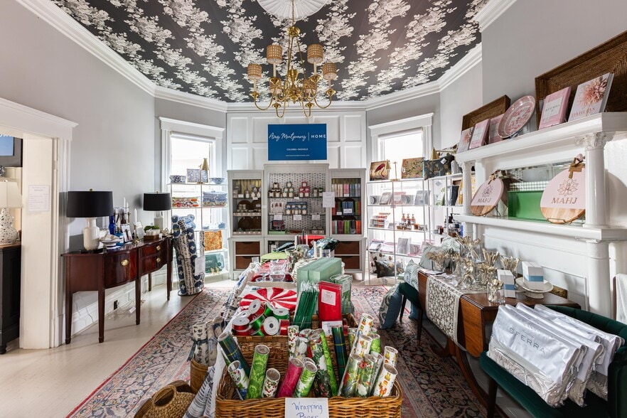 808 Walker St, Columbia, TN for sale - Building Photo - Image 2 of 6