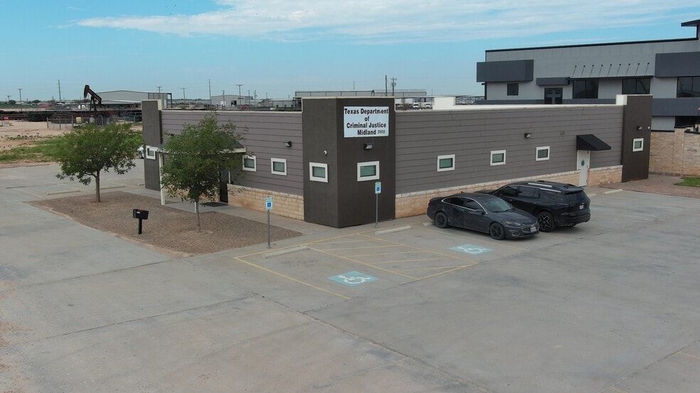 3900 TX-158, Midland, TX for lease - Building Photo - Image 2 of 37