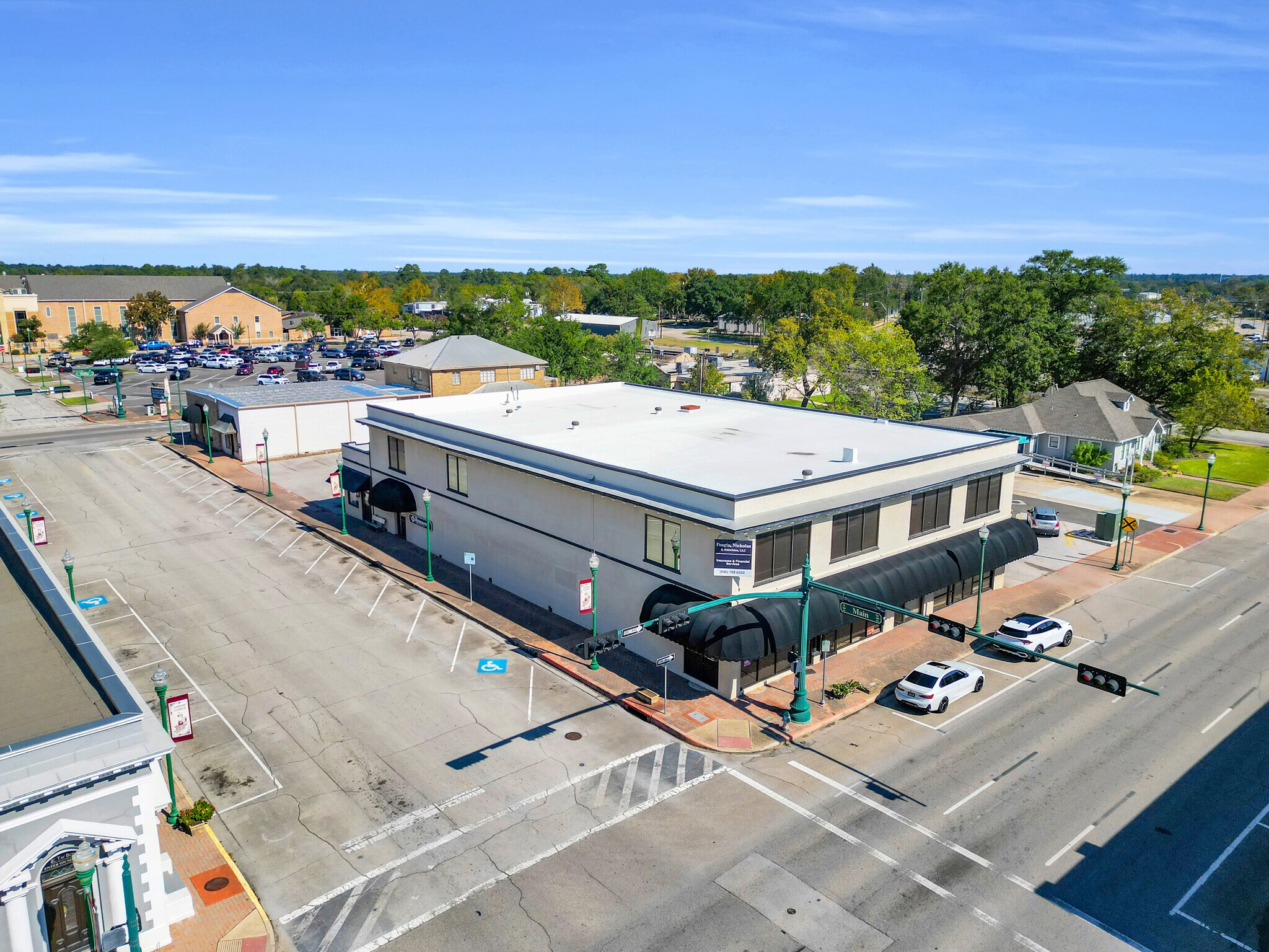 103 W Philips St portefeuille de 5 propriétés à vendre sur LoopNet.ca Photo principale- Image 1 de 10