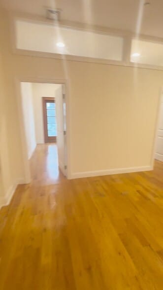 212 E 35th St, New York, NY for sale - Commercial Listing Video - Image 3 of 15