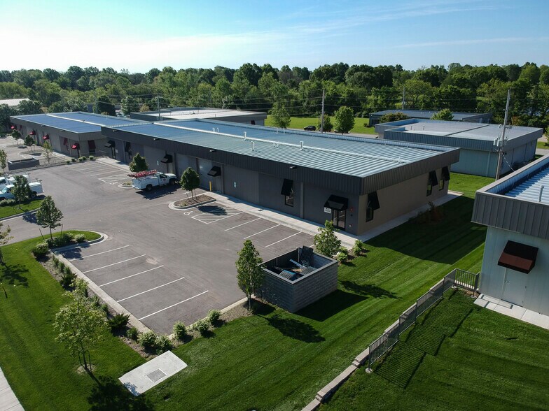 71 SE 29th Ter, Lee's Summit, MO à vendre - Aérien - Image 2 de 10