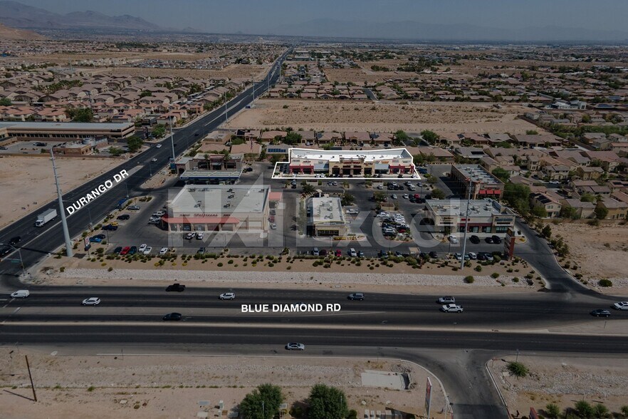 Durango Dr, Las Vegas, NV à louer - Aérien - Image 2 de 3