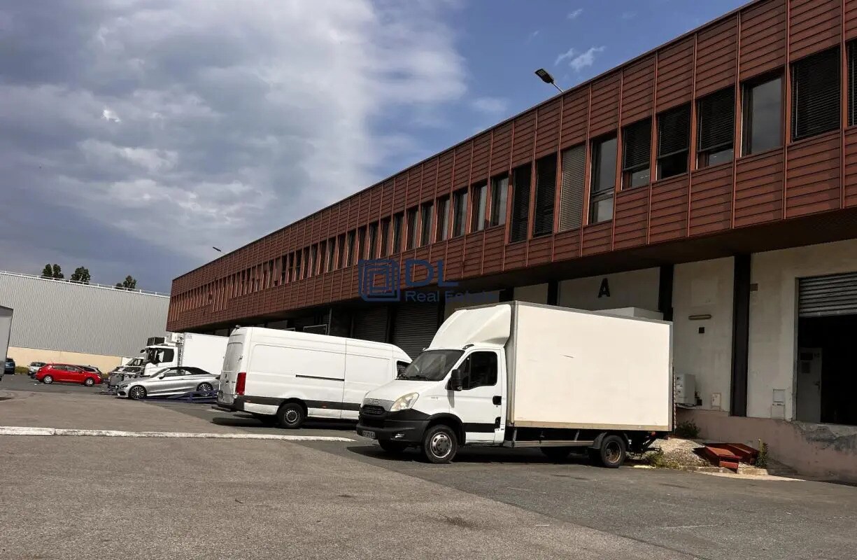 Flex dans Wissous à louer Photo du bâtiment- Image 1 de 5