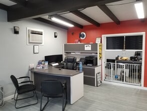 29753-29757 Bouquet Canyon Rd, Santa Clarita, CA for sale Interior Photo- Image 1 of 3