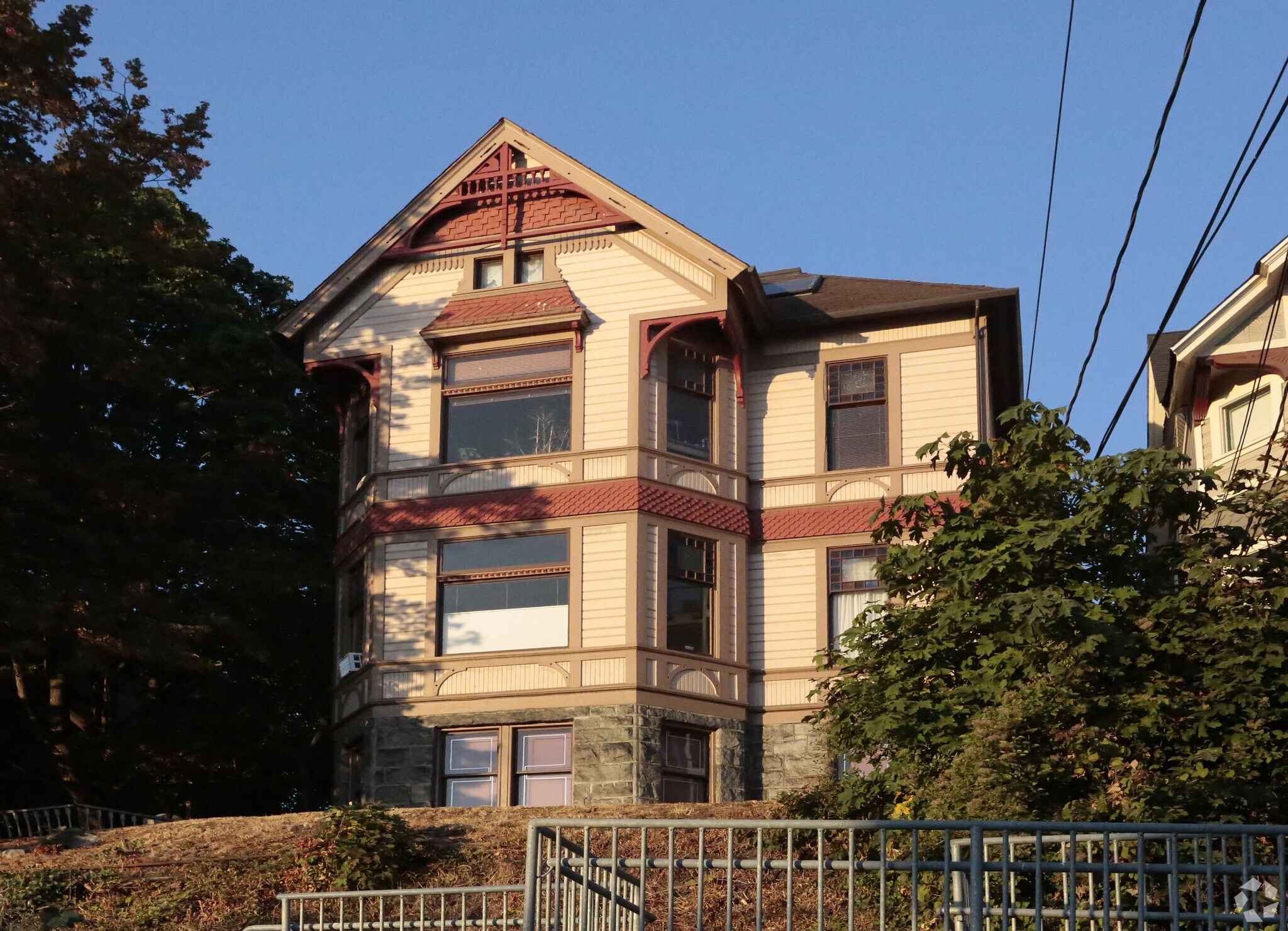 9 St Helens Ave, Tacoma, WA for lease Building Photo- Image 1 of 31