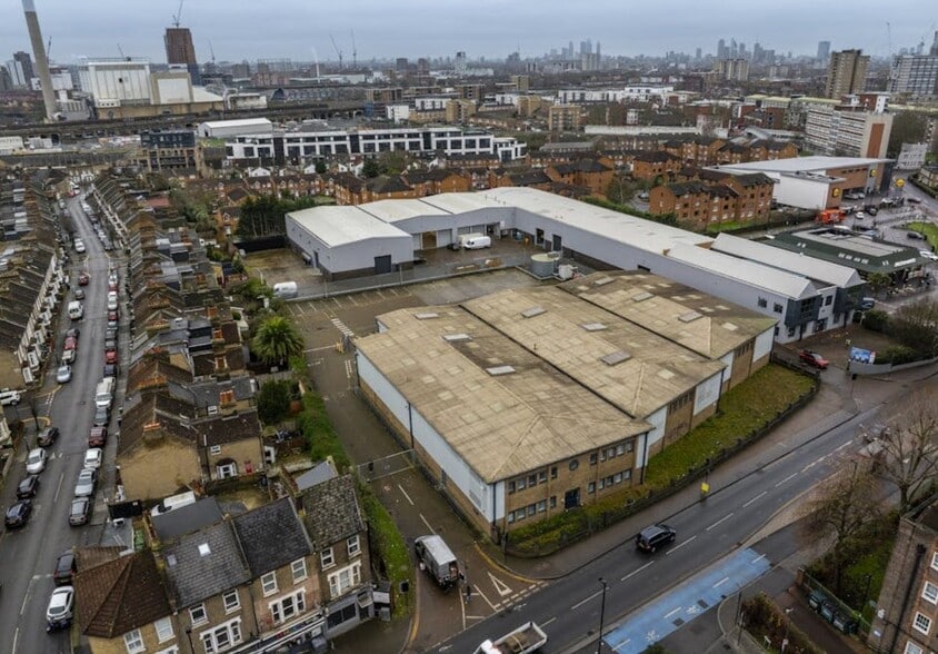 16 Evelyn St, London for lease - Building Photo - Image 3 of 7