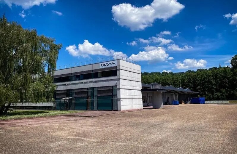 Industrial in Rouen for lease - Building Photo - Image 1 of 3