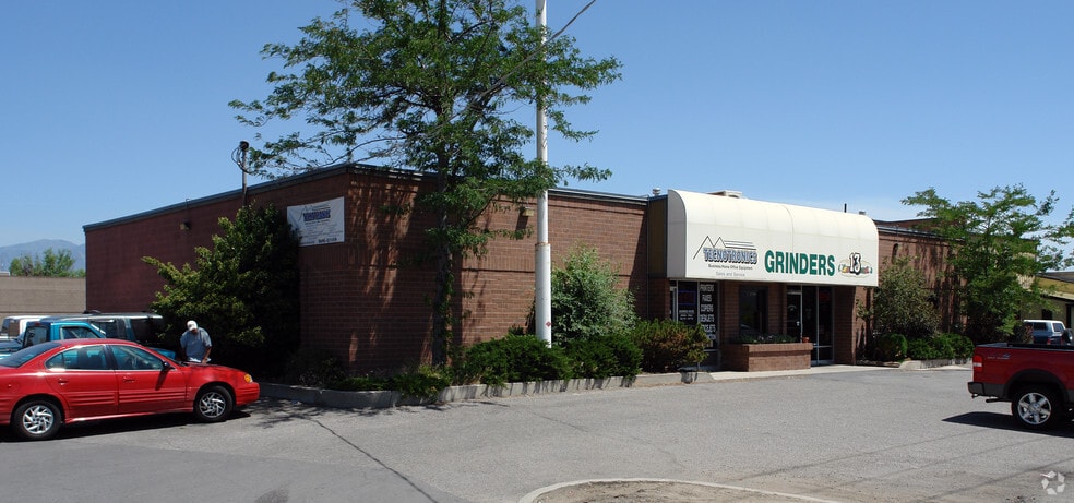 2123-2125 S 3200 W, Salt Lake City, UT for lease - Primary Photo - Image 2 of 4