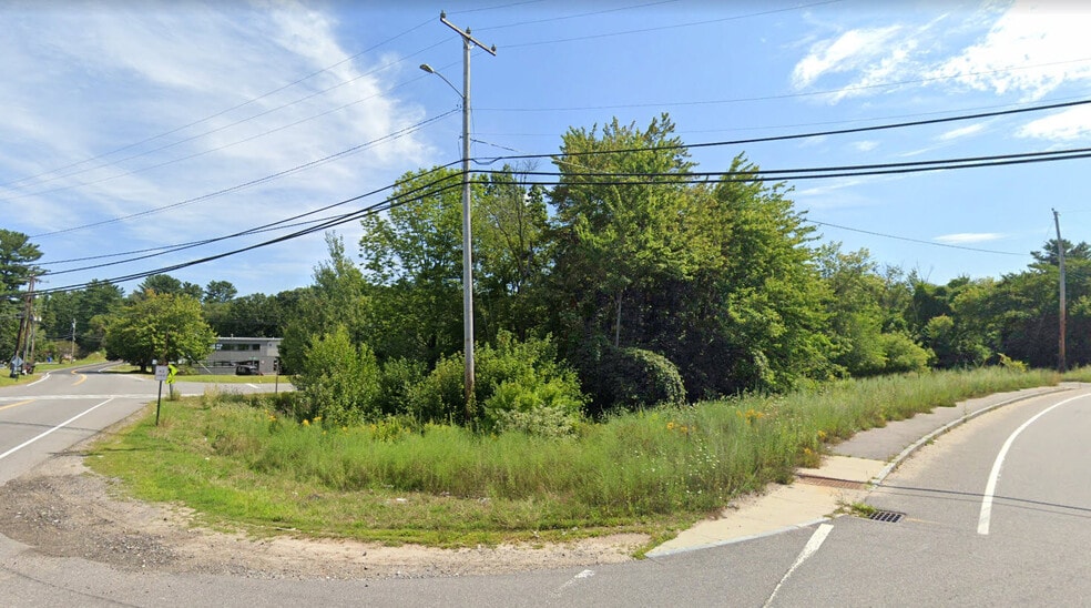 132 Rockingham Rd, Londonderry, NH for lease - Building Photo - Image 1 of 9
