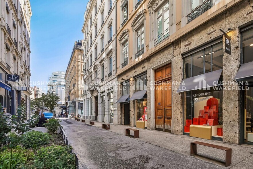 1 Rue Des Quatre Chapeaux, Lyon for lease - Building Photo - Image 3 of 14