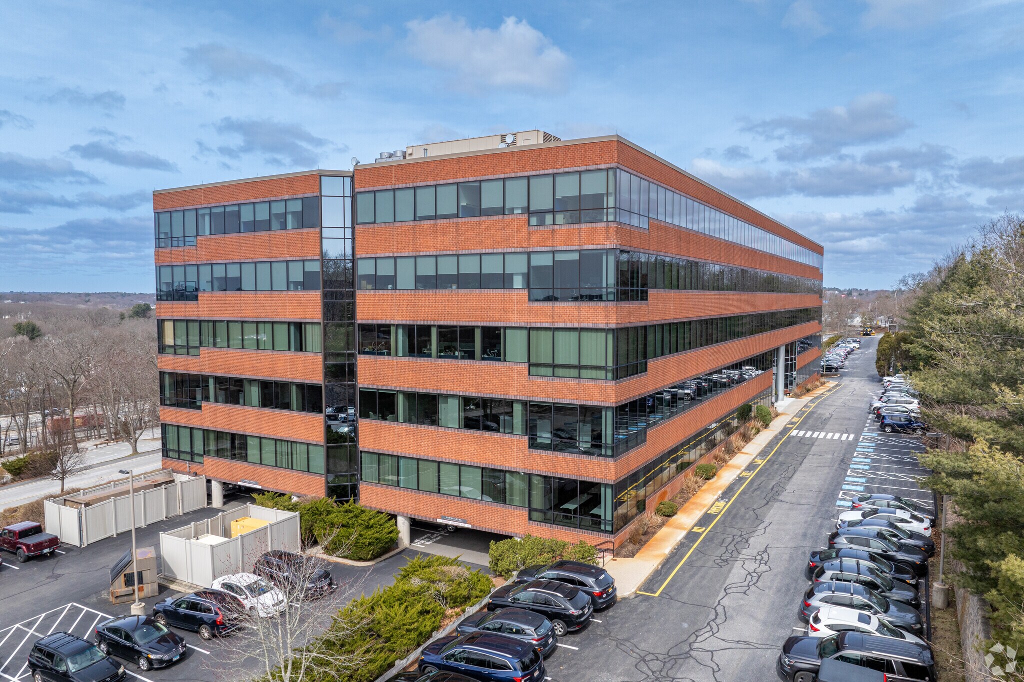 500 Unicorn Park Dr, Woburn, MA for lease Building Photo- Image 1 of 7