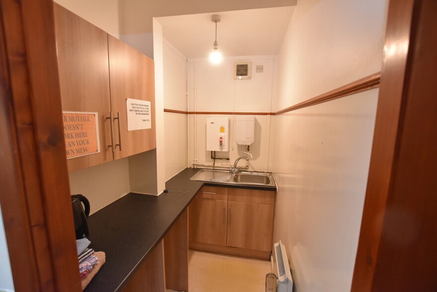 Units 1 & 2, Duckburn Park, Stirling Road, Dunblane for lease - Interior Photo - Image 3 of 7