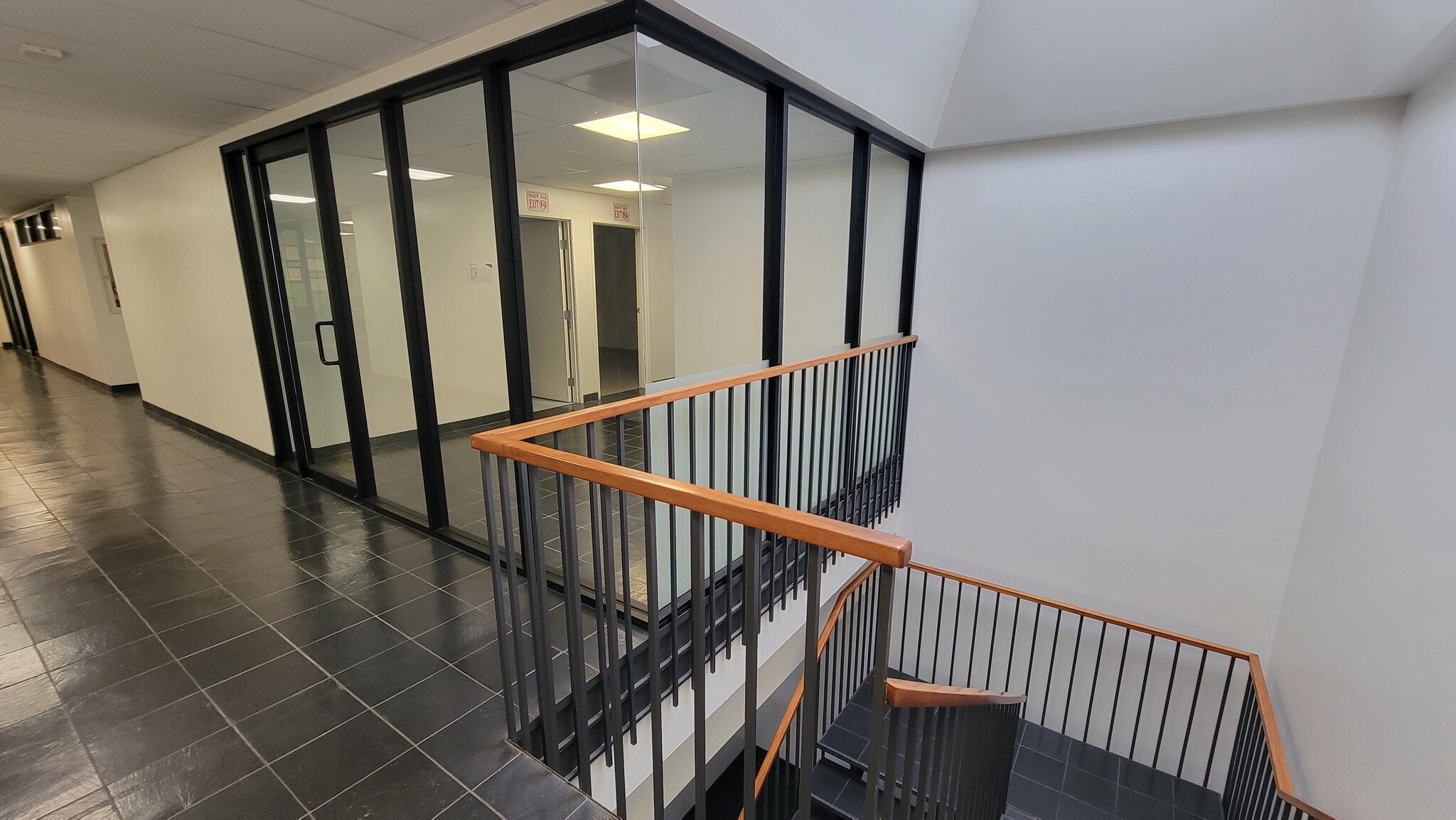 3292 E Spring St, Long Beach, CA for lease Interior Photo- Image 1 of 24