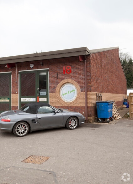 Busgrove Ln, Stoke Row for lease - Building Photo - Image 3 of 3