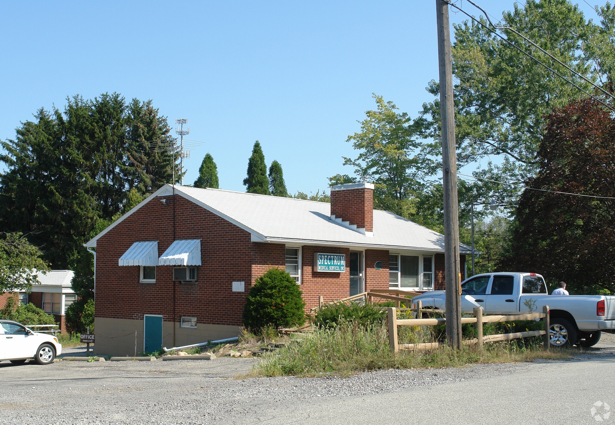 2 Buildings at Rt 19 & 228 portfolio of 2 properties for sale on LoopNet.ca Primary Photo- Image 1 of 2