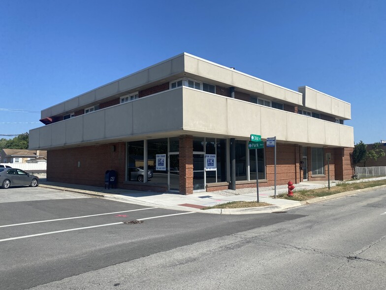 9046 31st St, Brookfield, IL for lease - Building Photo - Image 1 of 8