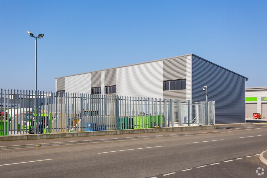 Carlton Rd, Ashford for lease - Building Photo - Image 2 of 5