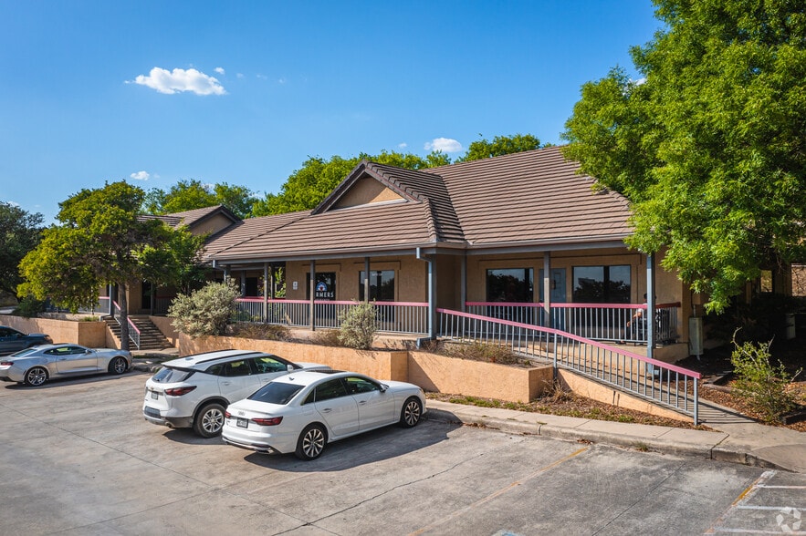 5503 Grissom Rd, San Antonio, TX for lease - Building Photo - Image 2 of 7