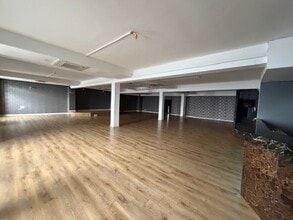 185 Park Ave, London for lease Interior Photo- Image 2 of 5