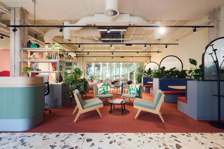 2 George St, Altrincham à louer - Photo du bâtiment - Image 3 de 22