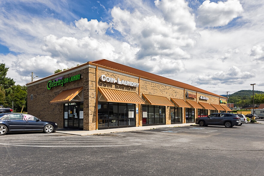 1027 N Main St, Erwin, TN for lease - Building Photo - Image 1 of 2