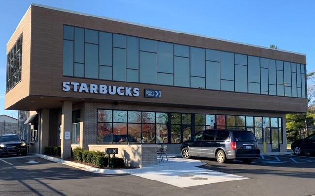 Plus de détails pour 2624 W Lake Lansing Rd, Lansing, MI - Coworking à louer