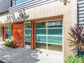 215-237 California St, El Segundo, CA à louer Photo intérieure- Image 1 de 27