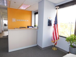 775 E Merritt Island Causway, Merritt Island, FL for lease Building Photo- Image 2 of 28