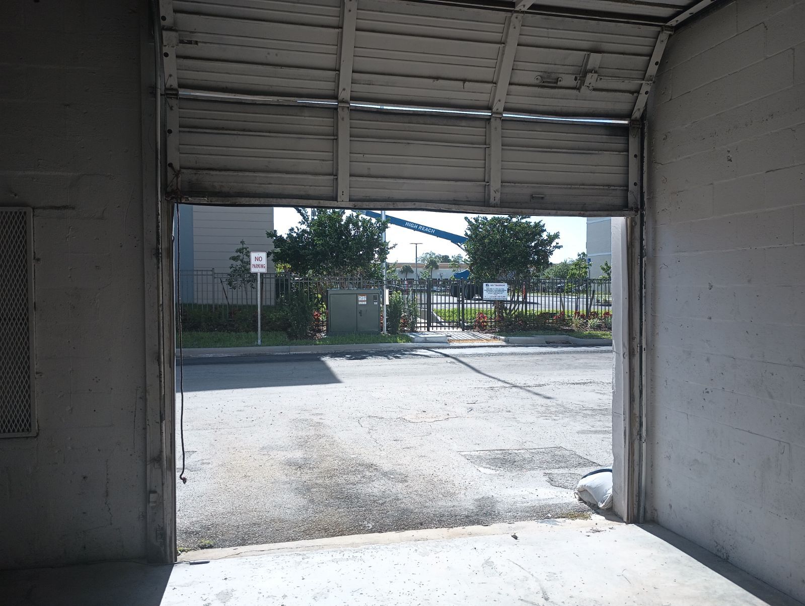 5140-5212 NE 12th Ave, Oakland Park, FL à louer Photo du bâtiment- Image 1 de 5