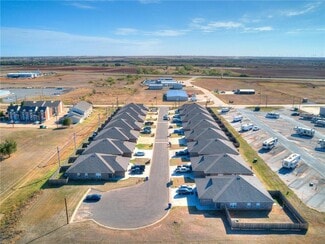 Plus de détails pour 810 Aspen Dr, Kingfisher, OK - Multi-résidentiel à vendre