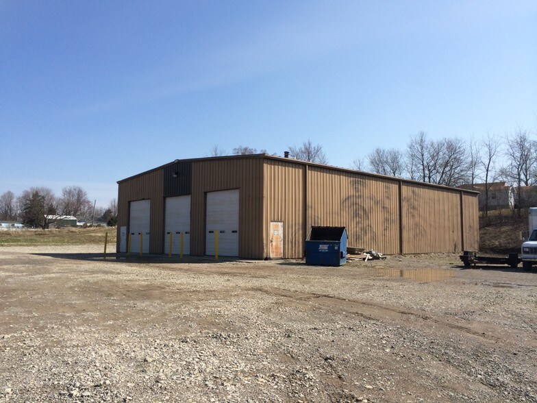 1363 Carlisle Ave, Bellefontaine, OH for sale - Building Photo - Image 3 of 6