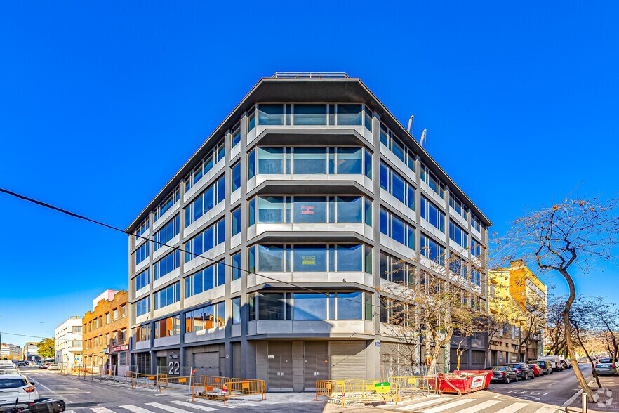 Carrer del Gall, 20-22, Esplugues de Llobregat, Barcelona à louer - Photo du bâtiment - Image 1 de 3