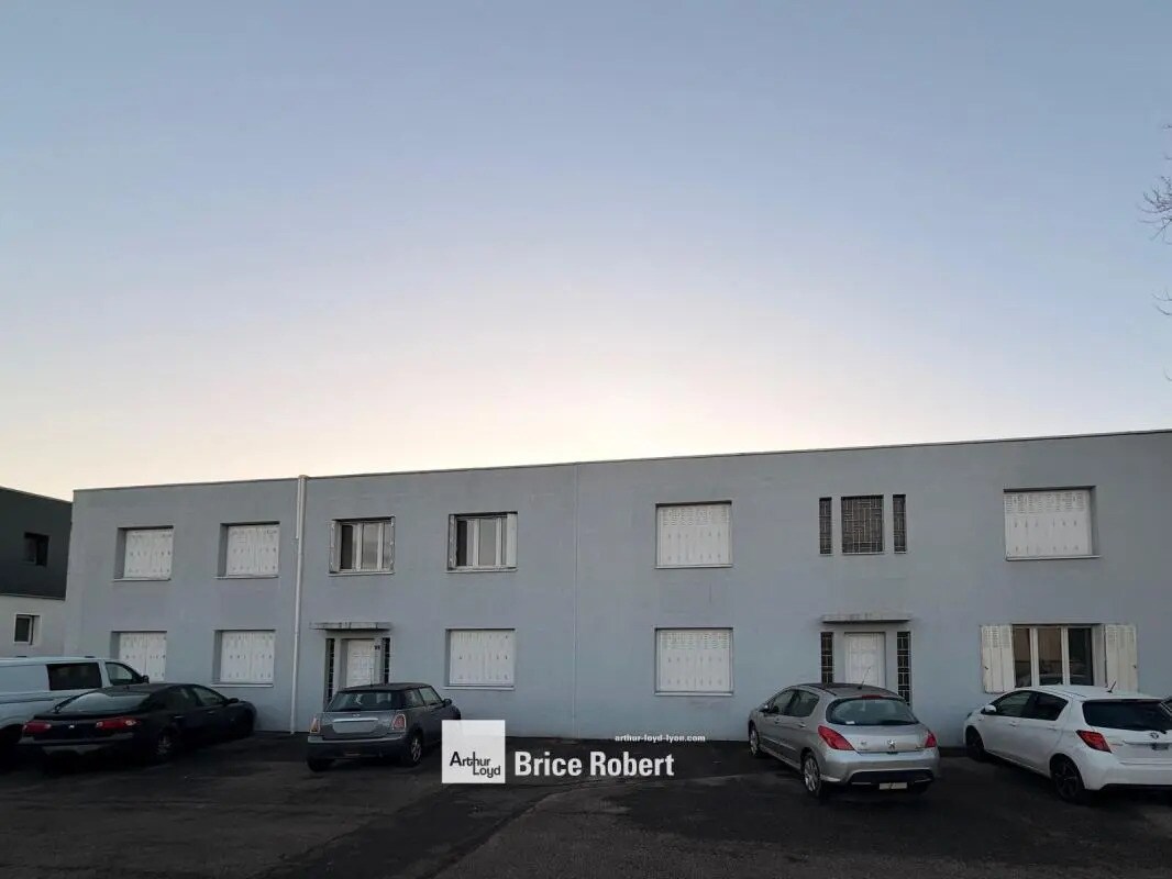Flex in SAINT-SYMPHORIEN-D'OZON for lease Building Photo- Image 1 of 5