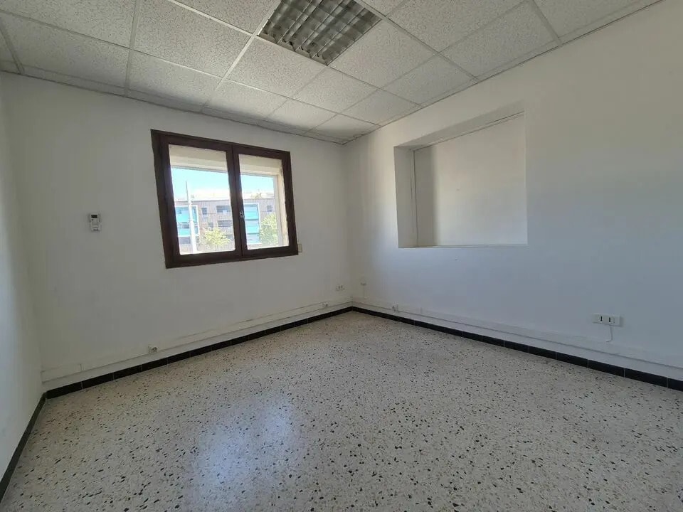 Bureau dans Castelnau-le-Lez à louer Photo intérieure- Image 1 de 5