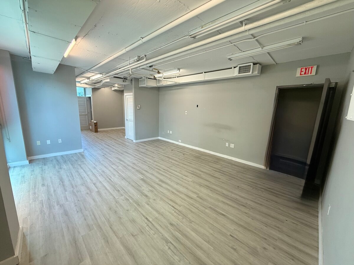 333 NE 24th St, Miami, FL 33137 - Unit 312 - - Interior Photo - Image 2 of 7