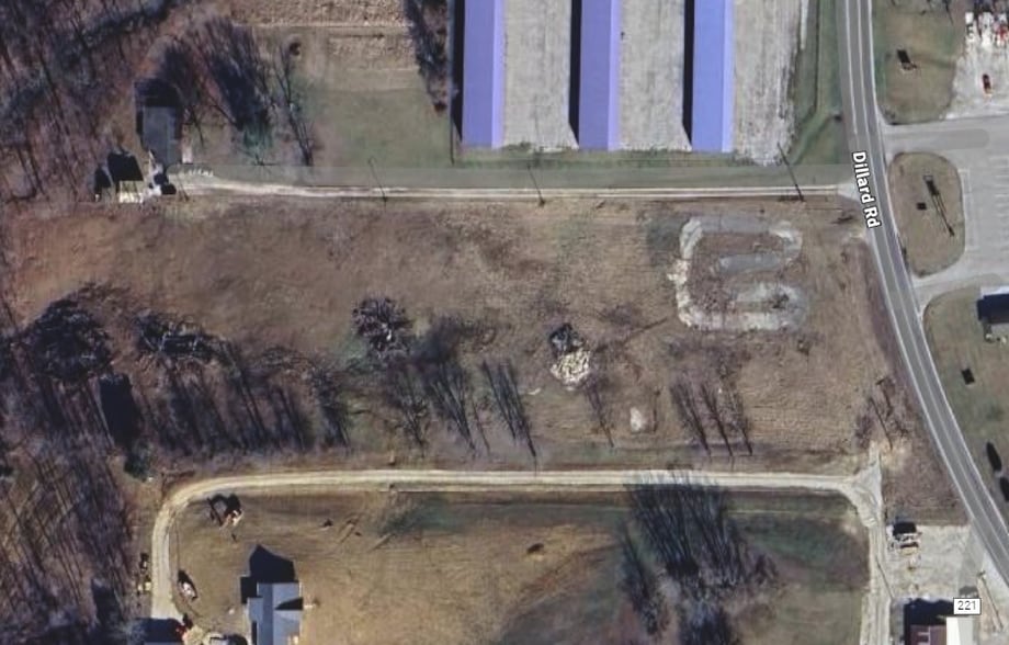 2441 N Dillard Rd, Birdseye, IN à vendre - Photo du bâtiment - Image 2 de 3