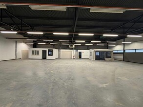 16 Macadam Pl, Irvine à louer Photo intérieure- Image 1 de 4