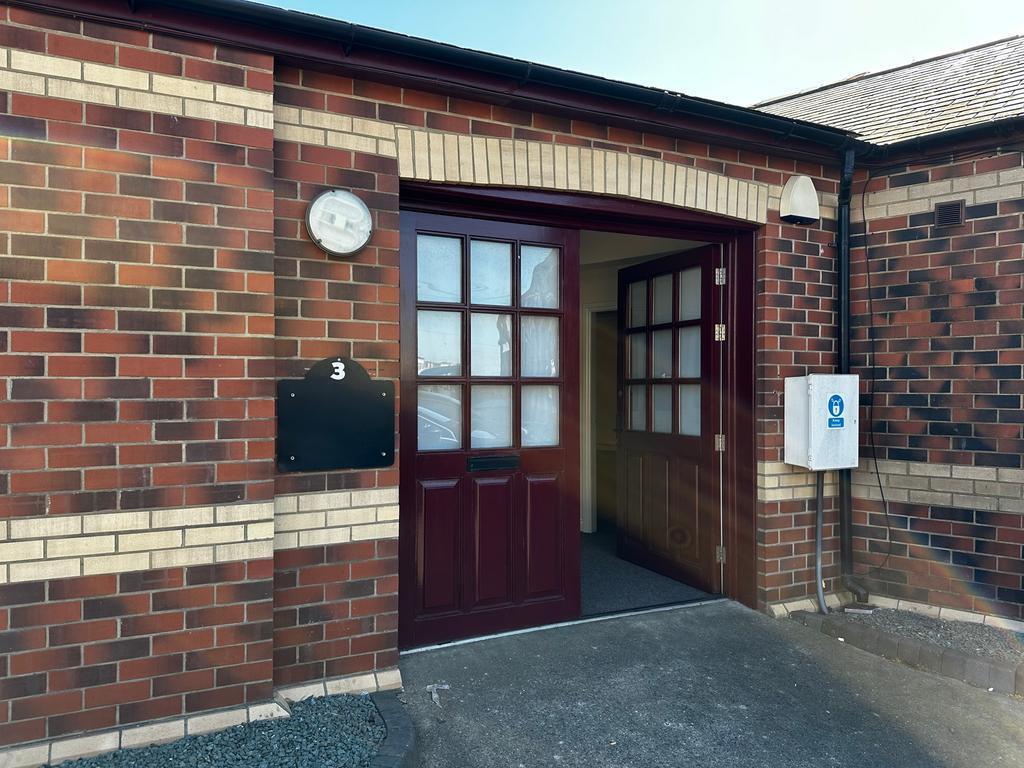 Kirkleatham St, Redcar à louer Photo du bâtiment- Image 1 de 21