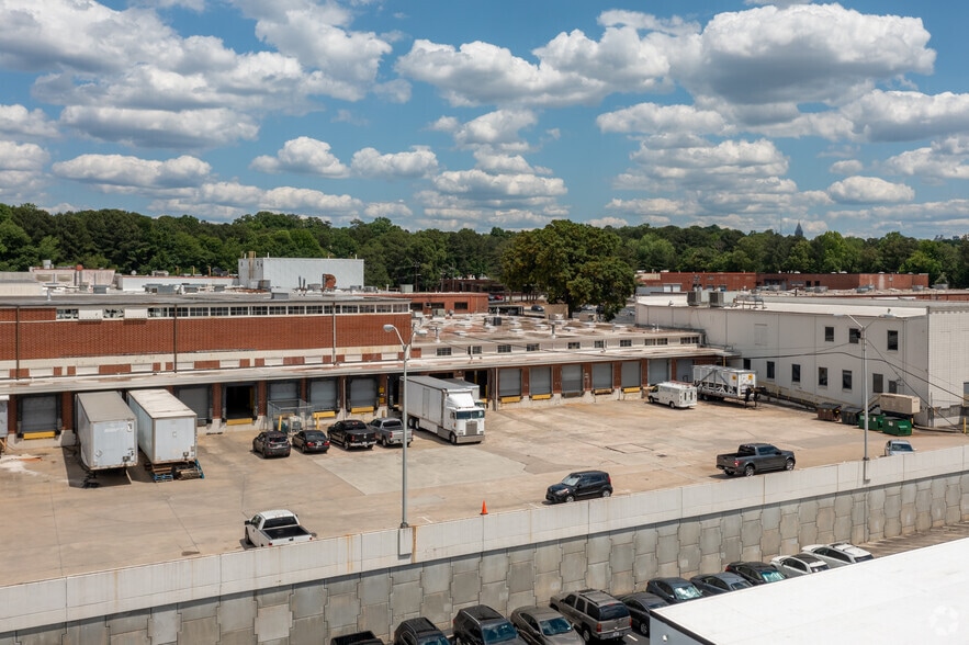 1310 Seaboard Ind Blvd NW, Atlanta, GA for lease - Building Photo - Image 2 of 4