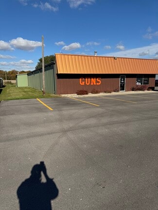 Plus de détails pour 3400 US Highway 30, Warsaw, IN - Bureau/Commerce de détail à louer
