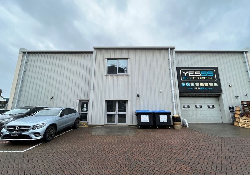 Bulwer Ave, Guernsey for sale - Primary Photo - Image 1 of 3