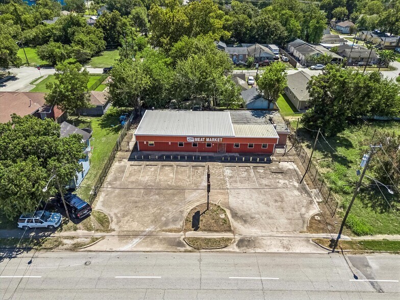 2206 Lockwood Dr, Houston, TX à vendre - Photo principale - Image 1 de 8